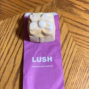 Limited Edition Lush Golden Wonder BathBomb